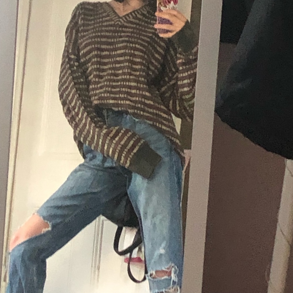 Cute vintage over sized sweater